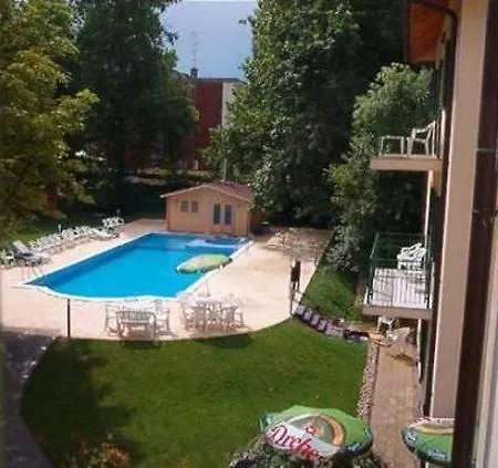 Отель Del Porto 4*
